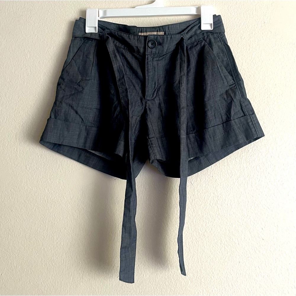 BANANA REPUBLIC Hampton Fit Chambray Shorts with STRAP, SIZE 2 PETITE NAVY BLUE - Picture 2 of 11